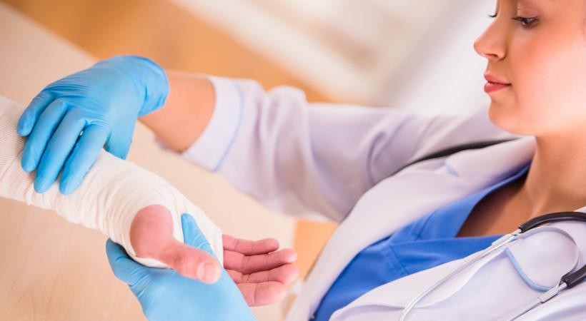 Assistência de Enfermagem ao Paciente Portador de Feridas